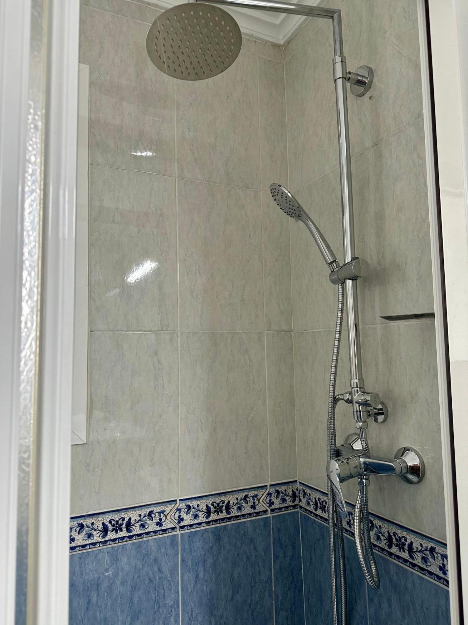 Cozy Flat 5 Mins From The Beach Хихон Экстерьер фото